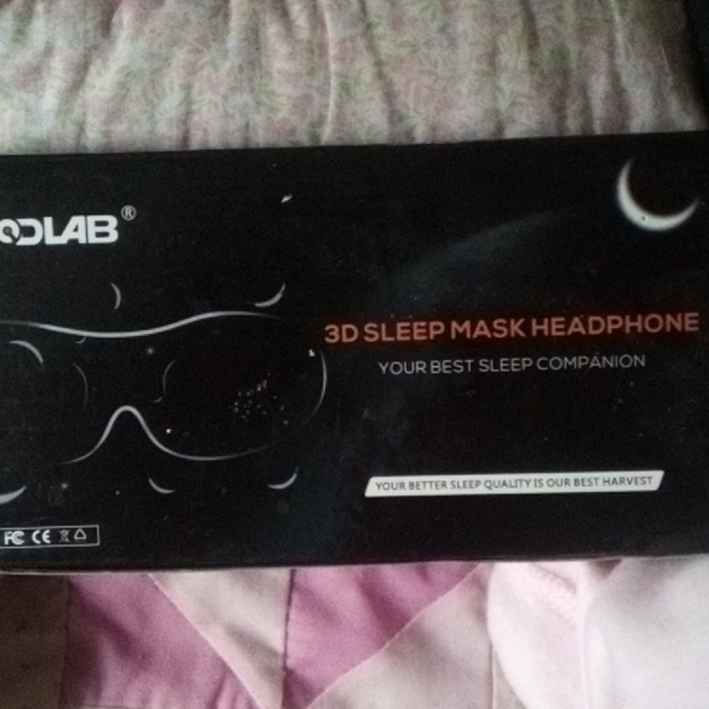 Sleep mask headphone